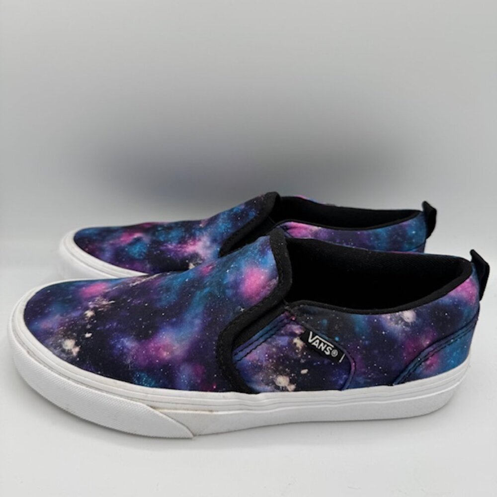 Van's Women's (Missy) Galaxy Theme Slip On Canvas Sneaker Size 5